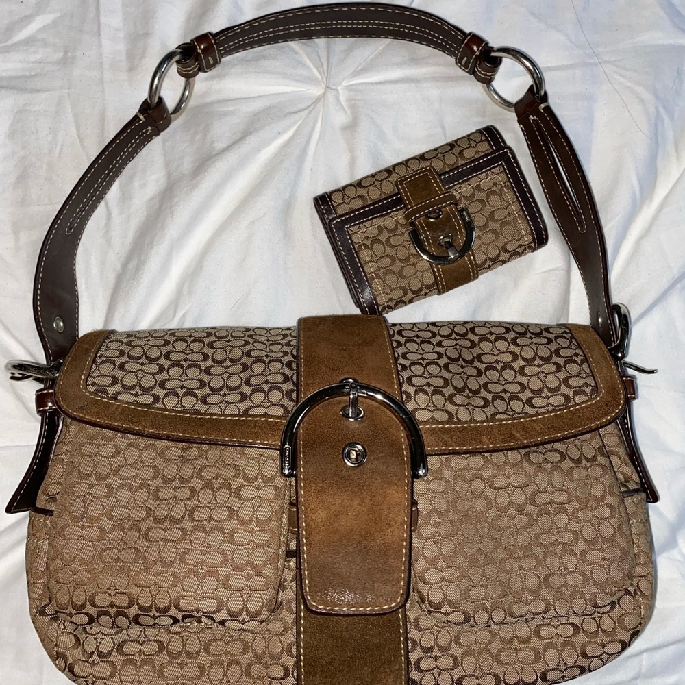 Coach purse and wallet